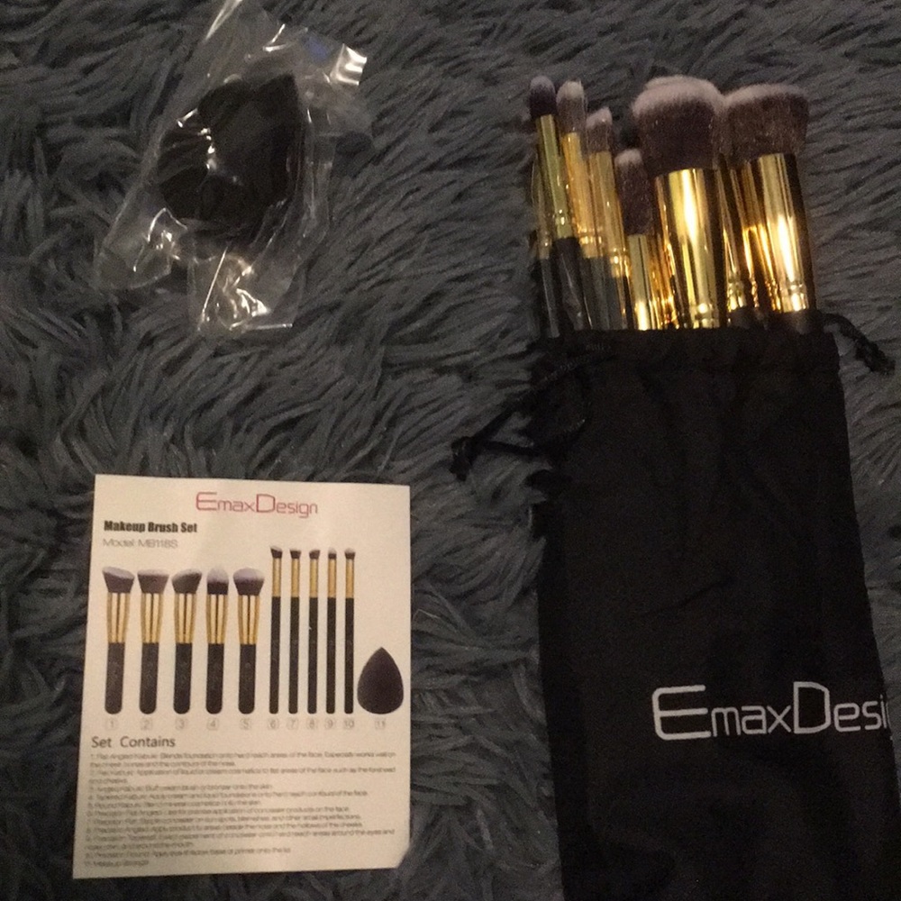 Makeup bundle